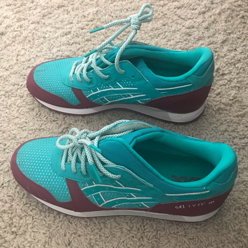 ASICS classic sneakers